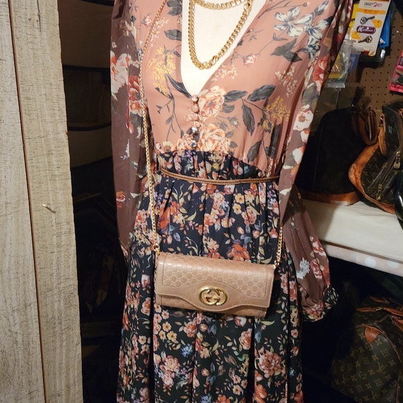 100% Authentic GUCCI interlocking GG wallet - Picture 8 of 16